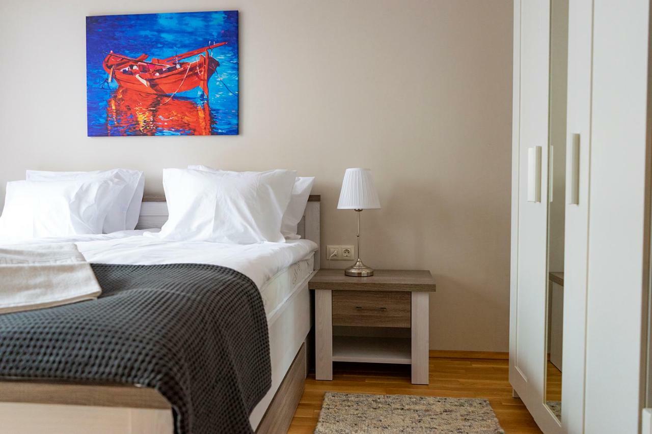 Studio 3 Apartment Варна Екстериор снимка